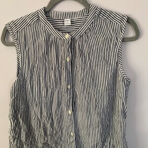 Sleeveless striped white/blue top